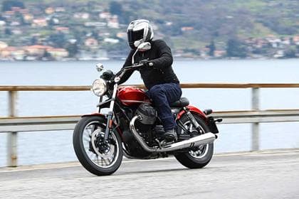 Motos